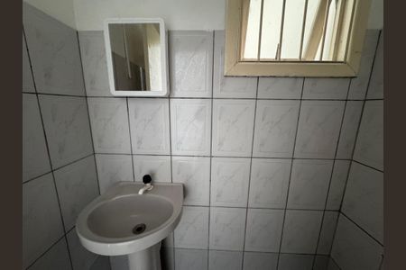 Banheiro de apartamento para alugar com 2 quartos, 28m² em Centro, São Leopoldo