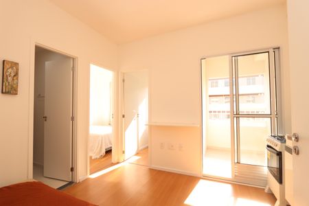 Sala/Cozinha de apartamento para alugar com 2 quartos, 31m² em Jardim Monte Kemel, São Paulo