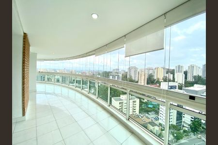 Apartamento à venda com 265m², 4 quartos e 4 vagasFoto 02