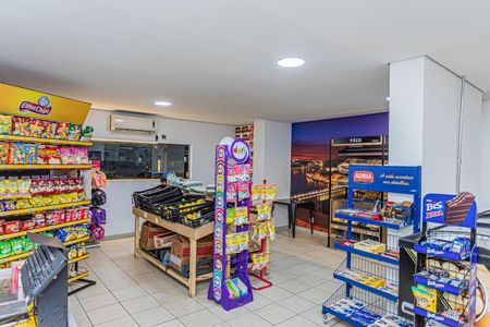 Apartamento à venda com 81m², 3 quartos e 1 vaga Apartamento à venda com 81m², 3 quartos e 1 vagaConveniência