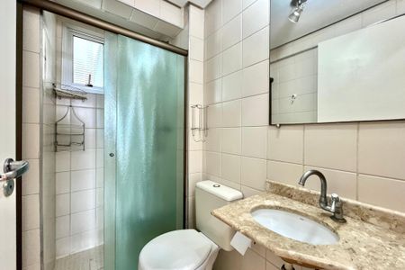 Apartamento à venda com 70m², 3 quartos e 2 vagasBanheiro Corredor