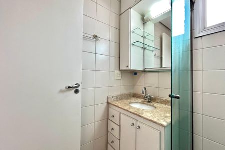 Apartamento à venda com 70m², 3 quartos e 2 vagasBanheiro da Suíte