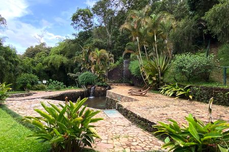 Casa de condomínio à venda com 1800m², 4 quartos e 4 vagasÁrea comum - Cascata