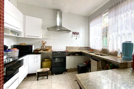 Casa de condomínio à venda com 1800m², 4 quartos e 4 vagasCozinha