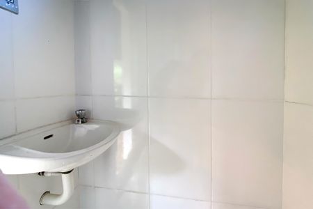 Casa de condomínio à venda com 1800m², 4 quartos e 4 vagasBanheiro de serviço