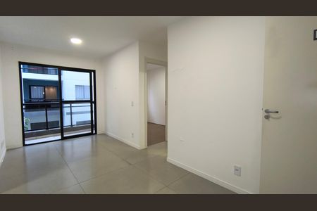 Sala de apartamento à venda com 2 quartos, 50m² em Recreio dos Bandeirantes, Rio de Janeiro