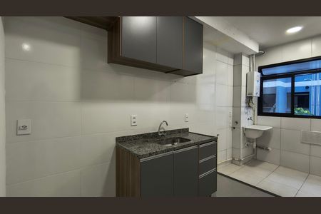 Cozinha e Área de Serviço de apartamento para alugar com 2 quartos, 50m² em Recreio dos Bandeirantes, Rio de Janeiro