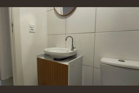 Banheiro de apartamento para alugar com 2 quartos, 50m² em Recreio dos Bandeirantes, Rio de Janeiro