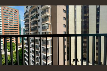 Studio à venda com 27m², 1 quarto e sem vaga Studio à venda com 27m², 1 quarto e sem vagaVaranda