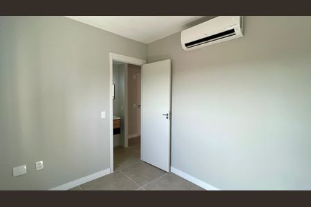 Studio à venda com 27m², 1 quarto e sem vaga Studio à venda com 27m², 1 quarto e sem vagaQuarto