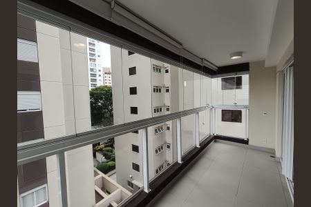 Apartamento à venda com 66m², 2 quartos e 1 vaga Apartamento à venda com 66m², 2 quartos e 1 vagaVaranda