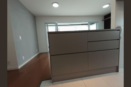 Apartamento à venda com 66m², 2 quartos e 1 vaga Apartamento à venda com 66m², 2 quartos e 1 vagaSala