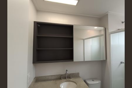 Apartamento à venda com 66m², 2 quartos e 1 vaga Apartamento à venda com 66m², 2 quartos e 1 vagaBanheiro