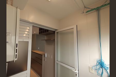 Apartamento à venda com 66m², 2 quartos e 1 vaga Apartamento à venda com 66m², 2 quartos e 1 vagaÁrea de Serviço