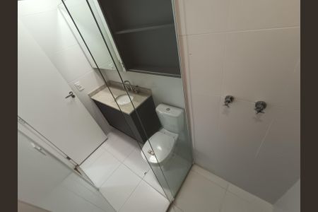 Apartamento à venda com 66m², 2 quartos e 1 vaga Apartamento à venda com 66m², 2 quartos e 1 vagaBanheiro da Suíte