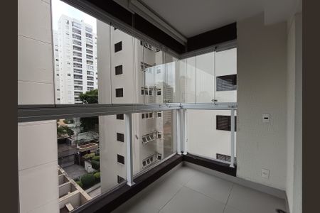 Apartamento à venda com 66m², 2 quartos e 1 vaga Apartamento à venda com 66m², 2 quartos e 1 vagaVaranda