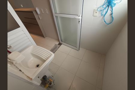 Apartamento à venda com 66m², 2 quartos e 1 vaga Apartamento à venda com 66m², 2 quartos e 1 vagaÁrea de Serviço