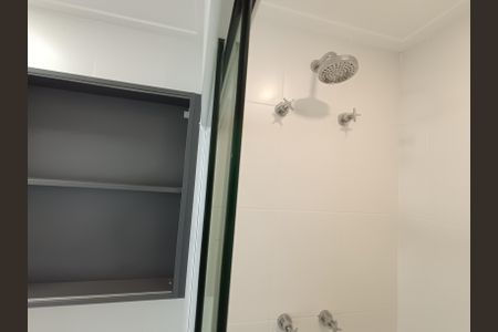Apartamento à venda com 66m², 2 quartos e 1 vaga Apartamento à venda com 66m², 2 quartos e 1 vagaBanheiro da Suíte