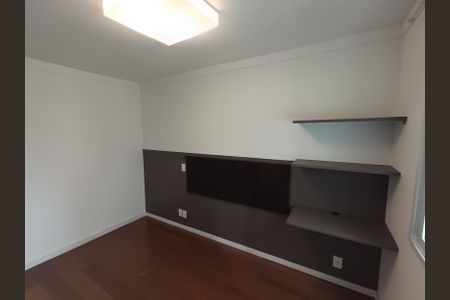 Apartamento à venda com 66m², 2 quartos e 1 vaga Apartamento à venda com 66m², 2 quartos e 1 vagaSuíte