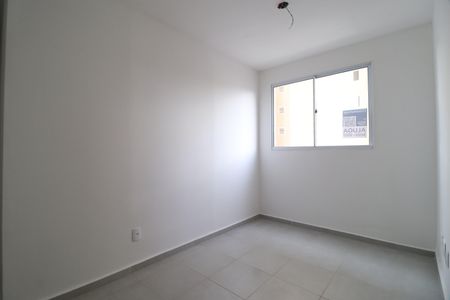 Sala de apartamento para alugar com 2 quartos, 44m² em Jardim Sul, Uberlândia