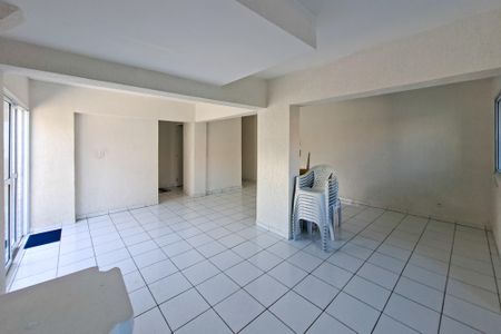 Apartamento para alugar com 70m², 2 quartos e 1 vagaÁrea comum - Salão de festas