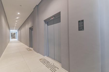 Apartamento à venda com 43m², 2 quartos e sem vagaHall Social