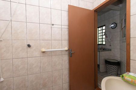 Casa à venda com 222m², 2 quartos e sem vagaBanheiro