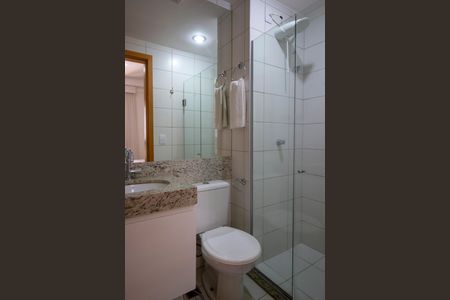 Banheiro de apartamento para alugar com 1 quarto, 27m² em Guará, Brasília