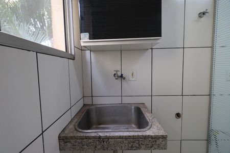 Cozinha de apartamento para alugar com 2 quartos, 56m² em Subsetor Leste - 8 (l-8), Ribeirão Preto