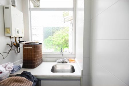 Apartamento à venda com 109m², 3 quartos e 1 vagaÁrea de Serviço