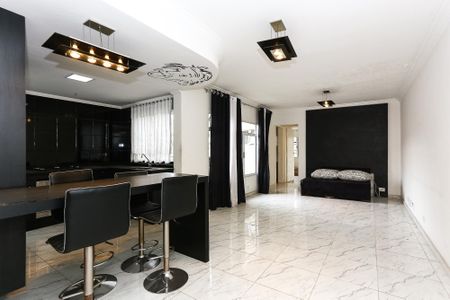 Casa para alugar com 70m², 1 quarto e 1 vagaSala