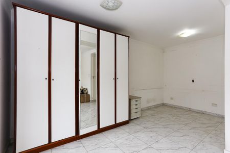 Casa para alugar com 70m², 1 quarto e 1 vagaQuarto