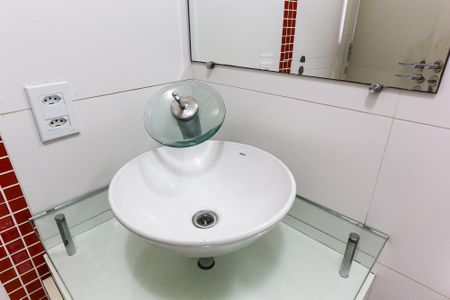 Apartamento à venda com 51m², 2 quartos e 1 vagaBanheiro Social