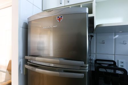 Apartamento à venda com 51m², 2 quartos e 1 vagaCozinha - Geladeira