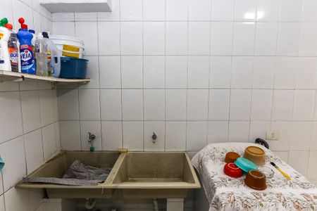 Casa para alugar com 70m², 2 quartos e 1 vaga Casa para alugar com 70m², 2 quartos e 1 vagaÁrea de Serviço