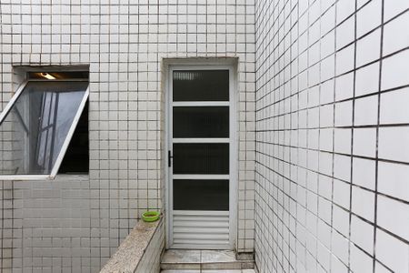 Casa para alugar com 70m², 2 quartos e 1 vaga Casa para alugar com 70m², 2 quartos e 1 vagaCorredor Externo