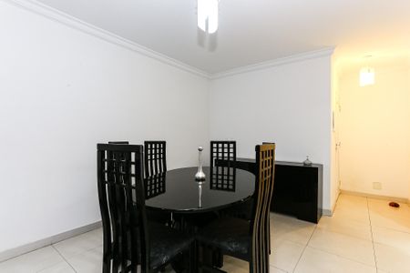 Casa para alugar com 70m², 2 quartos e 1 vaga Casa para alugar com 70m², 2 quartos e 1 vagaSala