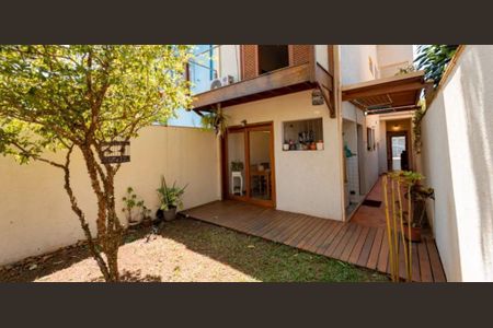 Foto 22 de casa à venda com 3 quartos, 300m² em Santo Amaro, São Paulo