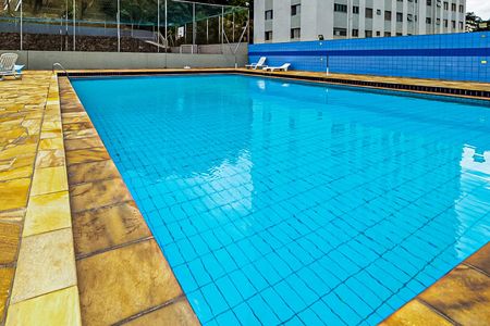 Apartamento à venda com 55m², 2 quartos e 1 vaga Apartamento à venda com 55m², 2 quartos e 1 vagaÁrea comum - Piscina