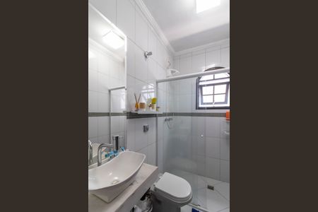 Casa à venda com 187m², 3 quartos e 2 vagas Casa à venda com 187m², 3 quartos e 2 vagasBanheiro