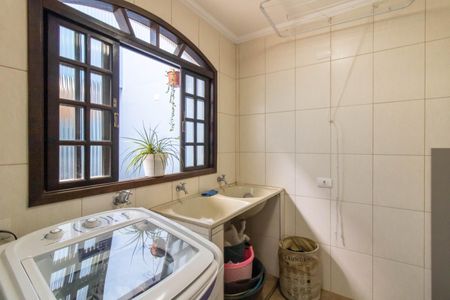 Casa à venda com 187m², 3 quartos e 2 vagas Casa à venda com 187m², 3 quartos e 2 vagasArea de Serviço