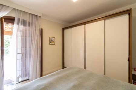 Casa à venda com 187m², 3 quartos e 2 vagas Casa à venda com 187m², 3 quartos e 2 vagasSuíte