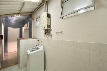 Apartamento à venda com 67m², 2 quartos e sem vaga Apartamento à venda com 67m², 2 quartos e sem vagaÁrea de Serviço