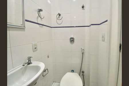 Apartamento à venda com 67m², 2 quartos e sem vaga Apartamento à venda com 67m², 2 quartos e sem vagaBanheiro 2