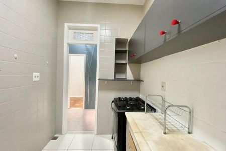 Apartamento à venda com 67m², 2 quartos e sem vaga Apartamento à venda com 67m², 2 quartos e sem vagaCozinha
