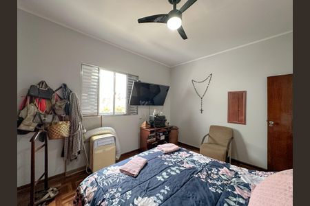 Casa à venda com 157m², 3 quartos e 2 vagas Casa à venda com 157m², 3 quartos e 2 vagasQuarto 2