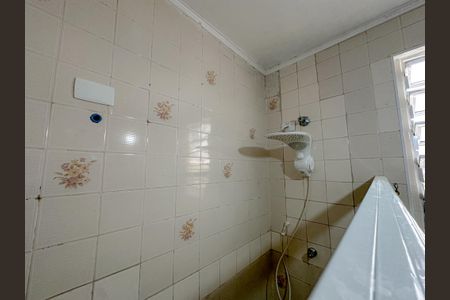 Casa à venda com 157m², 3 quartos e 2 vagas Casa à venda com 157m², 3 quartos e 2 vagasBanheiro Social