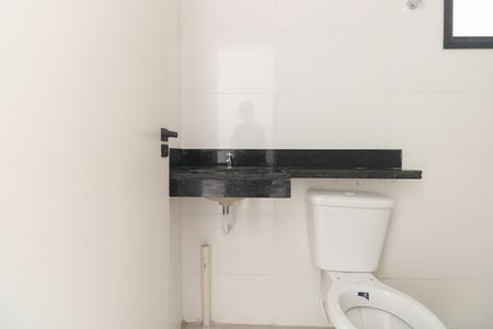 Apartamento à venda com 68m², 3 quartos e 1 vaga Apartamento à venda com 68m², 3 quartos e 1 vagaBanheiro Social