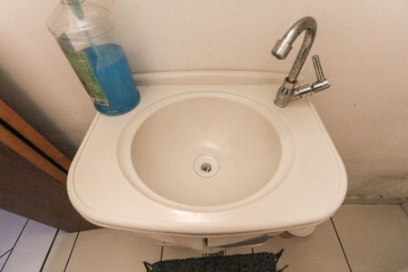 Casa de condomínio à venda com 71m², 2 quartos e 1 vagaLavabo