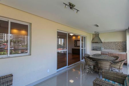 Apartamento à venda com 130m², 3 quartos e 2 vagas Apartamento à venda com 130m², 3 quartos e 2 vagasVaranda da Sala